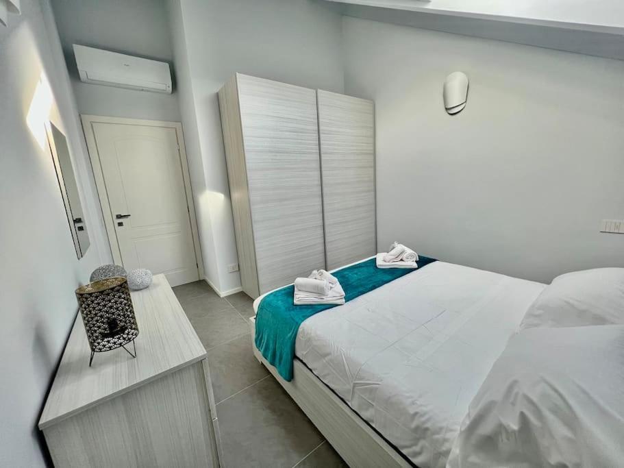 カザーレ・モンフェッラートPrestigioso Attico A Passo Duomo By Revenue Houseアパートメント エクステリア 写真