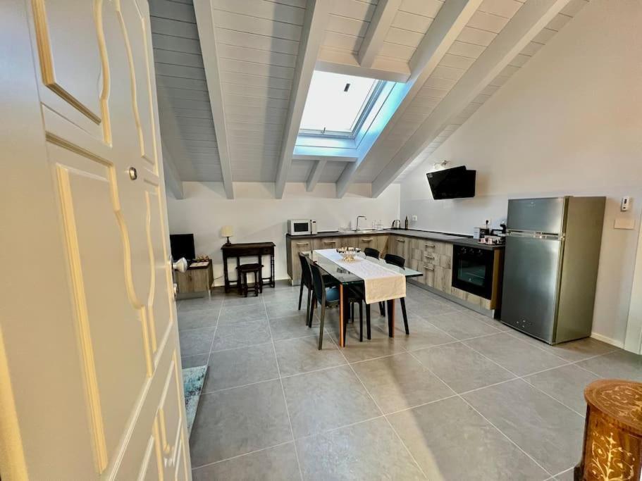 カザーレ・モンフェッラートPrestigioso Attico A Passo Duomo By Revenue Houseアパートメント エクステリア 写真